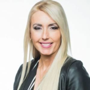 Meet your Posher, Sandy